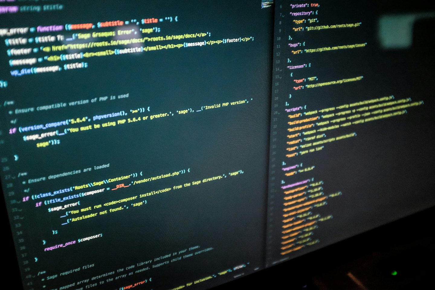 Schermo del computer che mostra codice di programmazione.